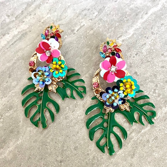 Zara Rio Monstera Earrings - Picture 4 of 7
